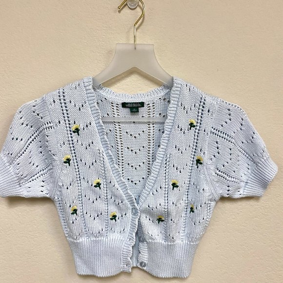 wild fable Sweaters - Y2K‎ Wild Fable Baby Blue Cropped Knit Sweater Floral Applique XS